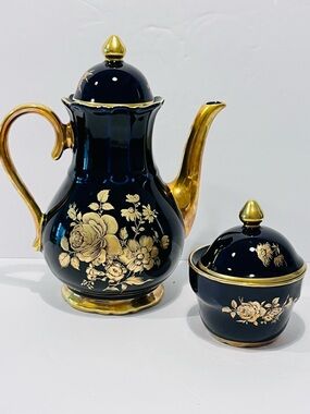 Bareuther Waldsassen Echt Cobalt Coffee Pot & Sugar Bowl Gold Roses Bavaria